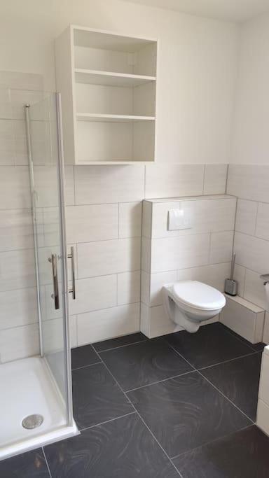Neue 90 Qm 2-Zimmerwohnung Naehe Koeln Odenthal Bagian luar foto