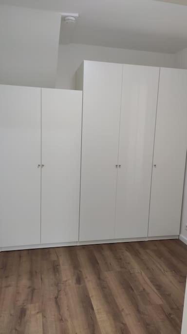 Neue 90 Qm 2-Zimmerwohnung Naehe Koeln Odenthal Bagian luar foto
